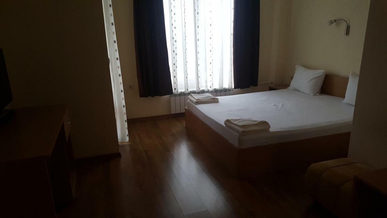Hotel Queen Aydemir Exterior photo